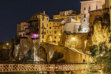 Casas Colgadas