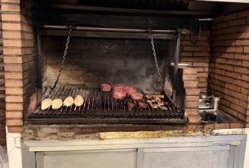 Poncho's Restaurante Argentino