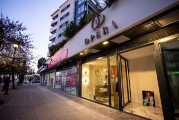 Opera Café Lounge