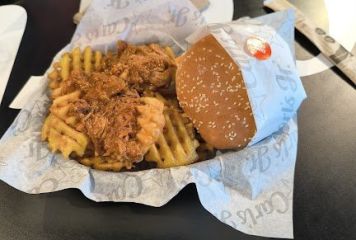 Carl's Jr - Puerto Venecia