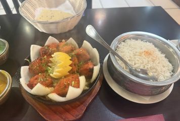 Everest Tandoori Nepali-Indian Restaurant
