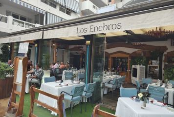 Los Enebros
