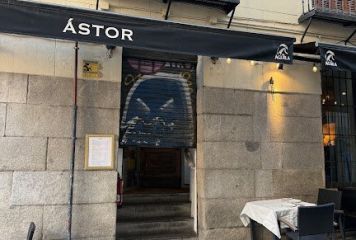 Ástor "Puerta Cerrada"